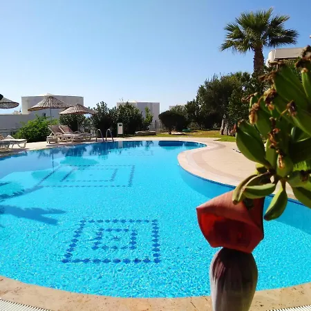 アパートホテル Gardens 5*