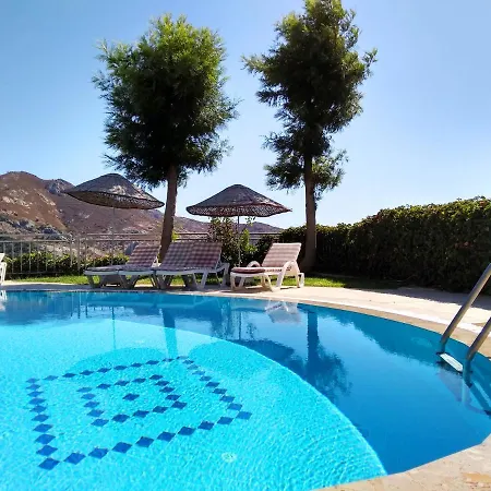 Ξενοδοχείο με διαμερίσματα Gardens 5*